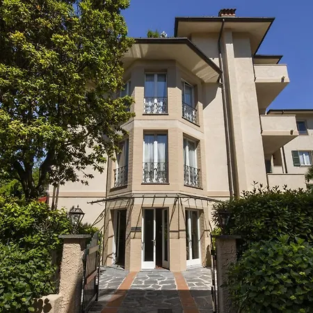 Franceschi 4*